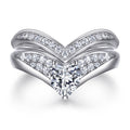Damen Ring mit herzförmigem Design und funkelndem Kristallbesatz Shop Nory