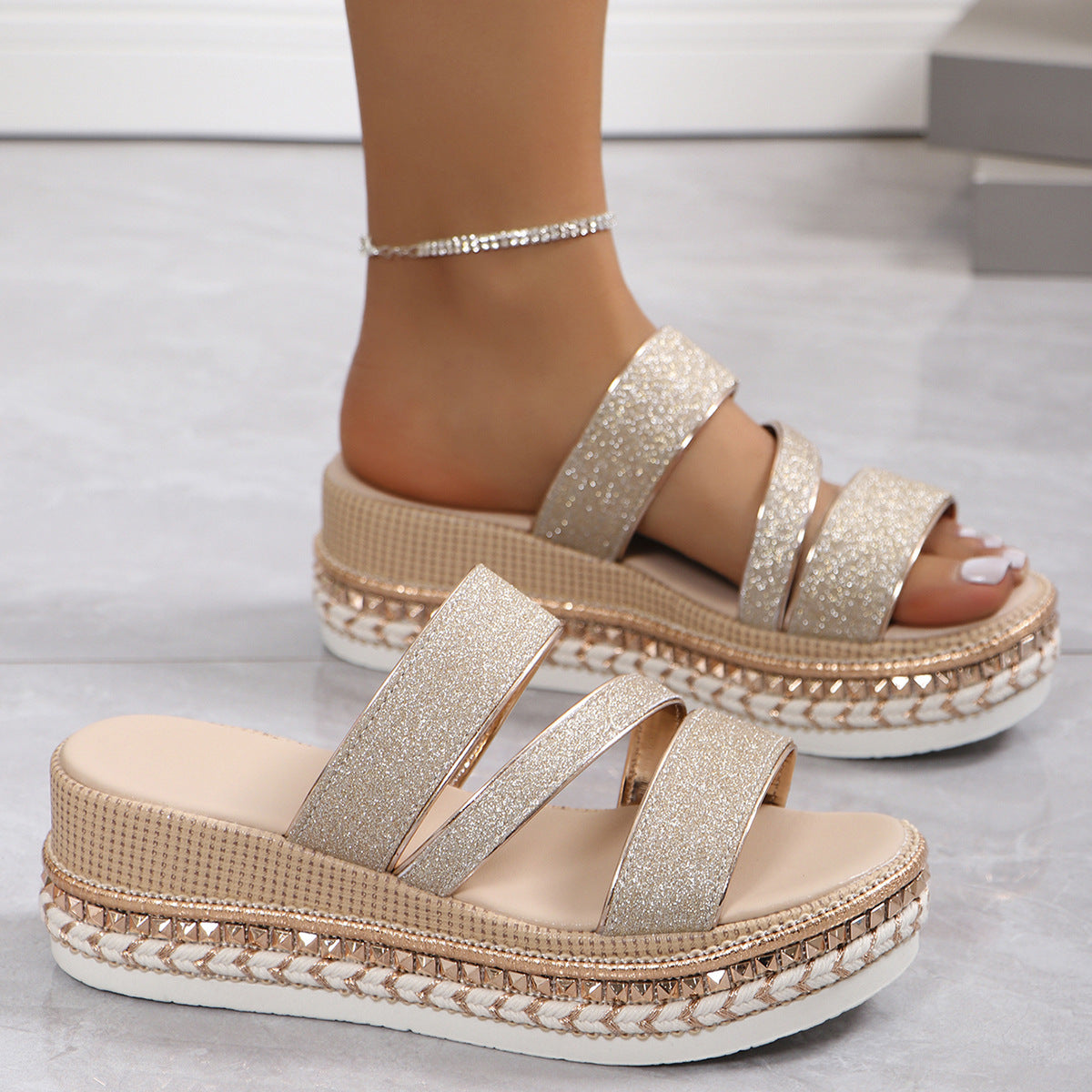 Damen Wedge-Sandaletten mit modischem Glitzer-Riemen und ergonomischem Fußbett Shopnory
