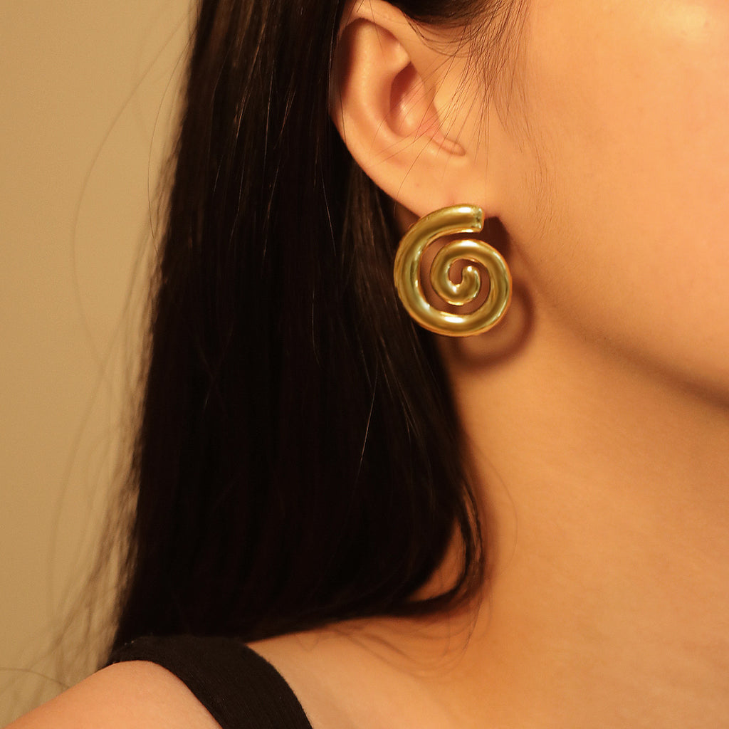 Damen Ohrringe im eleganten spiralen Design Shop Nory