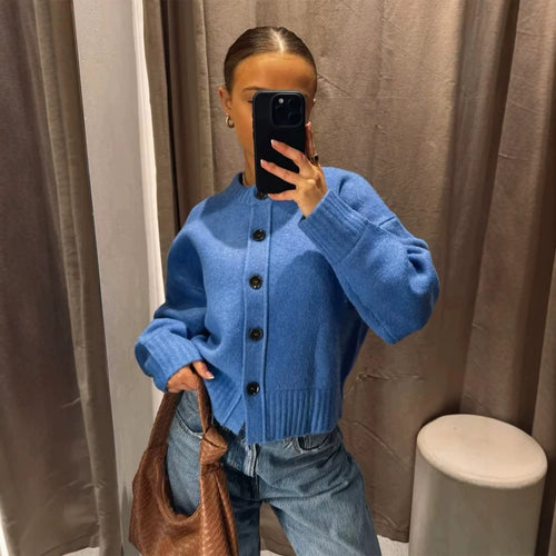 Damen Kurze Boxy-Strickjacke mit großer Knopfleiste, geripptem Saum & Volumenärmeln Shop Nory