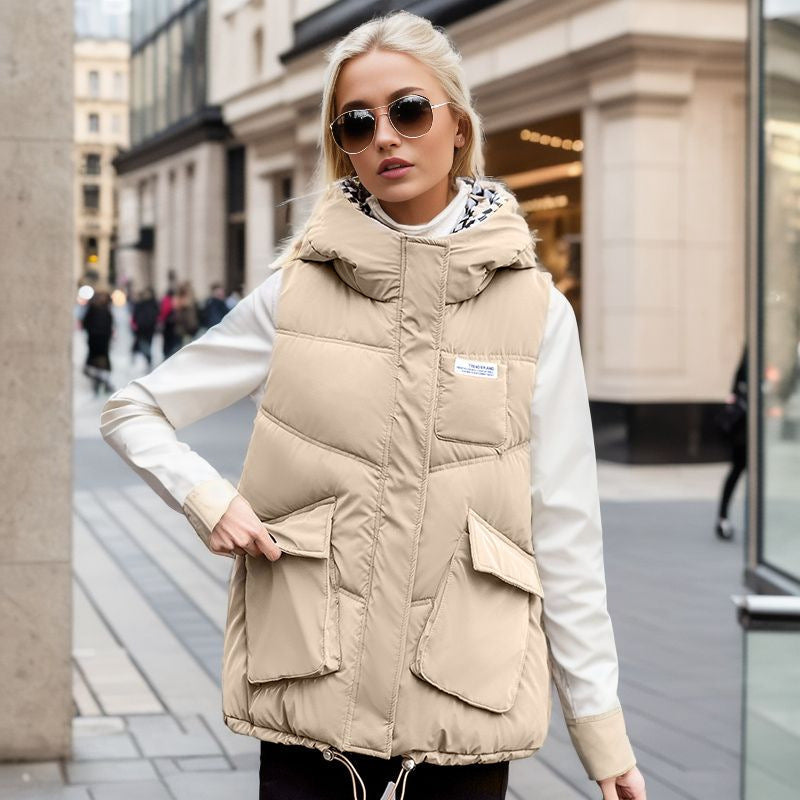Damen gesteppte Winterweste mit verstellbarer Kapuze und praktischen Taschen Shopnory