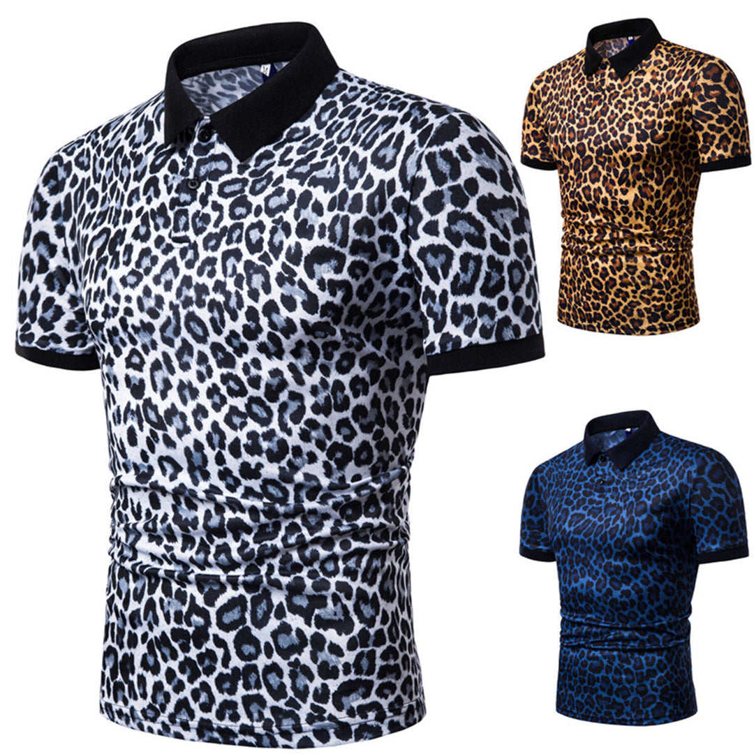 Herren Polo-Shirt mit aufregendem Leopardenmuster und modernem Schnitt