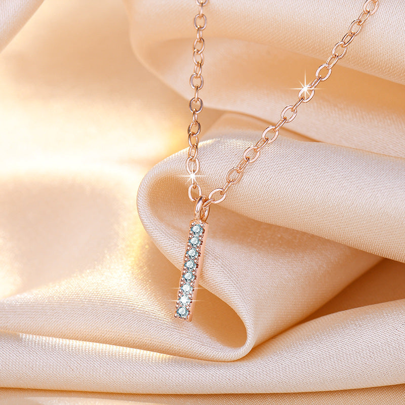 Damen Moderne Halskette mit strahlendem Zirkonia-Anhänger Shop Nory