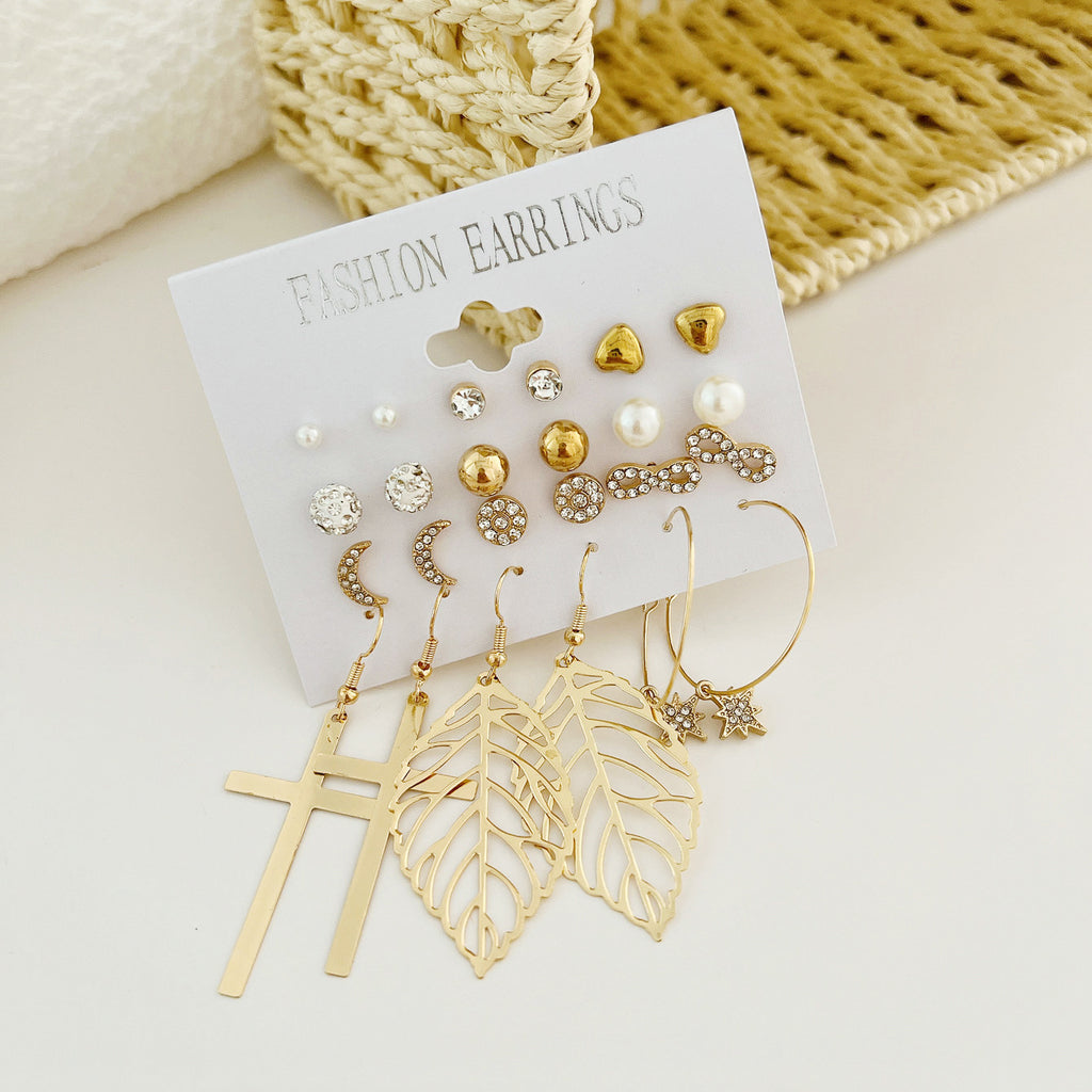 Damen Ohrringe Set mit vielfältigen Anhängern und funkelnden Akzenten Shop Nory