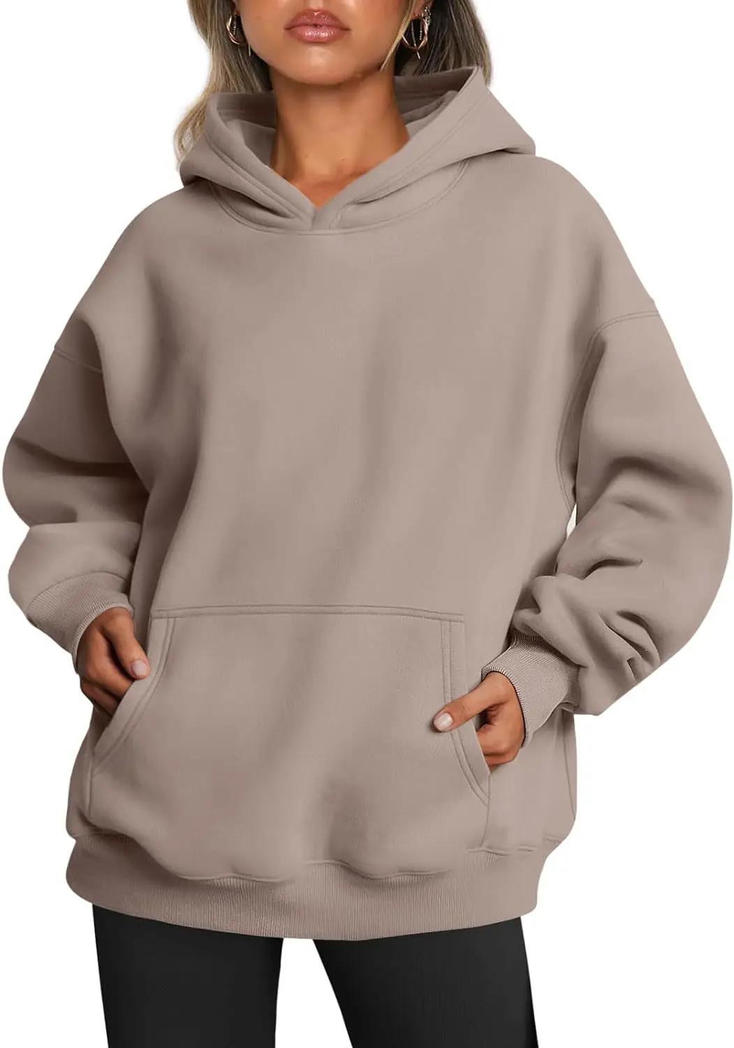 Damen nan oversized Kapuzenpullover mit verlängerter Silhouette und Kängurutasche Shop Nory