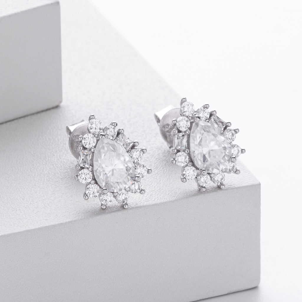 Damen Ohrstecker aus hochwertigem 925 Sterling Silber mit funkelnden Moissanit-Steinen Shop Nory