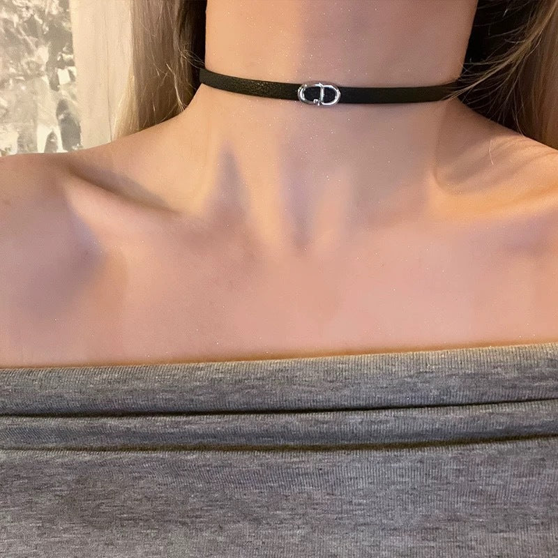Damen Armband mit elegantem minimalistischen Design und hochwertiger Schließe Shop Nory