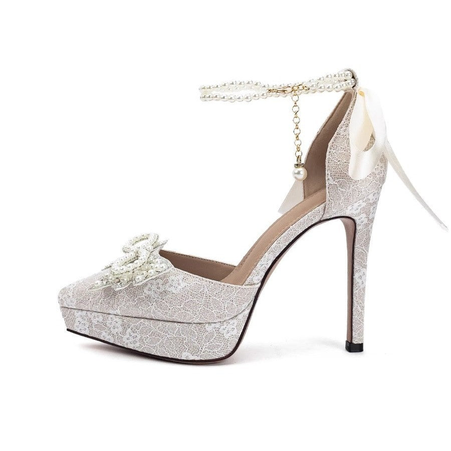 Damen Satin‑Pumps mit Spitzenüberzug, Perlen‑Schleifenapplikation und Perlenschnürchen Shop Nory