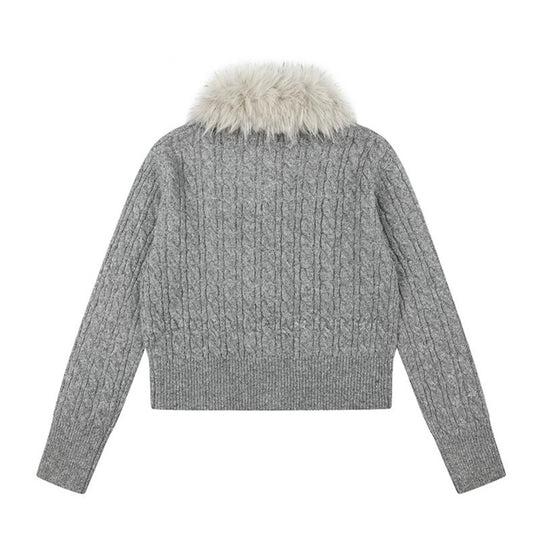 Damen Kurze Zopfmuster-Strickjacke mit abnehmbarem Kunstpelzkragen und Knebelknopfverschluss Shop Nory