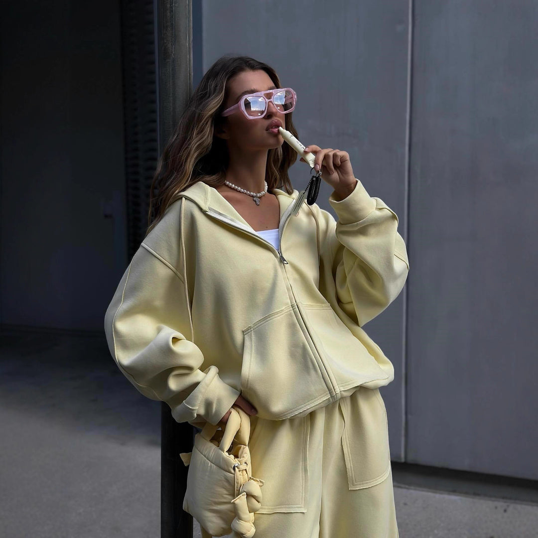 Damen oversized Kapuzenjacke mit Reißverschluss und lässiger Cargo-Loungehose Shop Nory