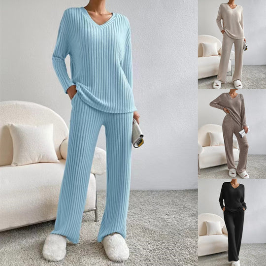 Damen Geripptes Relax-Set aus Feinstrick mit V-Ausschnitt und weiter Komforthose Shop Nory