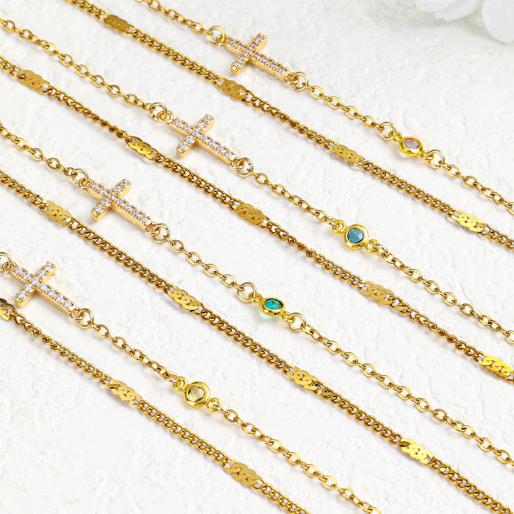 Damenarmband mit christlichem Kreuz und funkelnden Strasssteinen Shop Nory