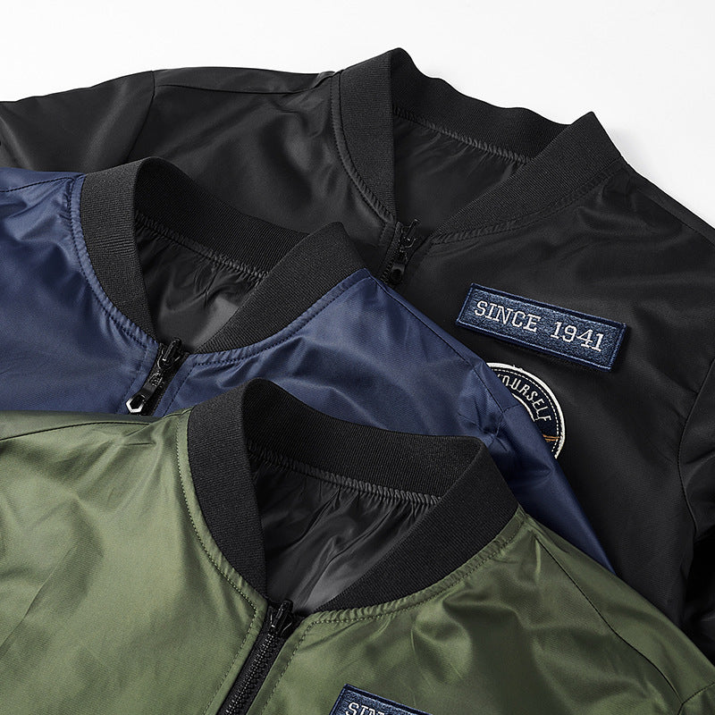 Herren Leichte Nylon-Bomberjacke im Aviator-Style mit Patchdetails und Ärmeltasche Shop Nory