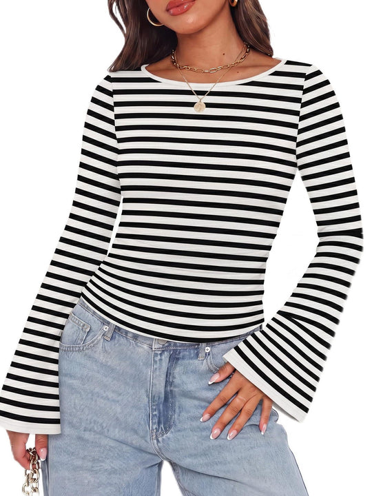 Damen Geripptes Langarmshirt mit Raffung, Trompetenärmeln und Kontrastbesatz Shop Nory