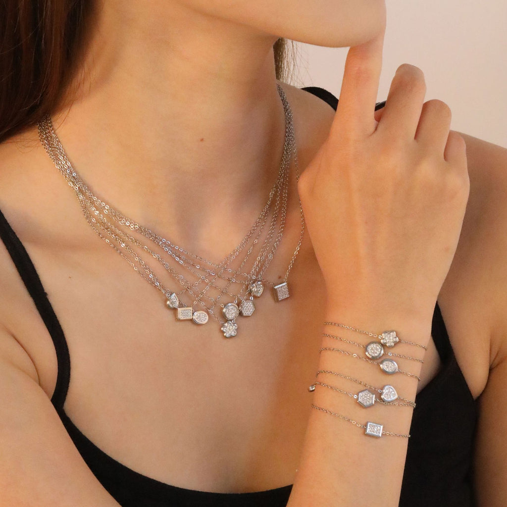Damen elegante Halskette mit funkelndem Zirkonia-Anhänger Shop Nory