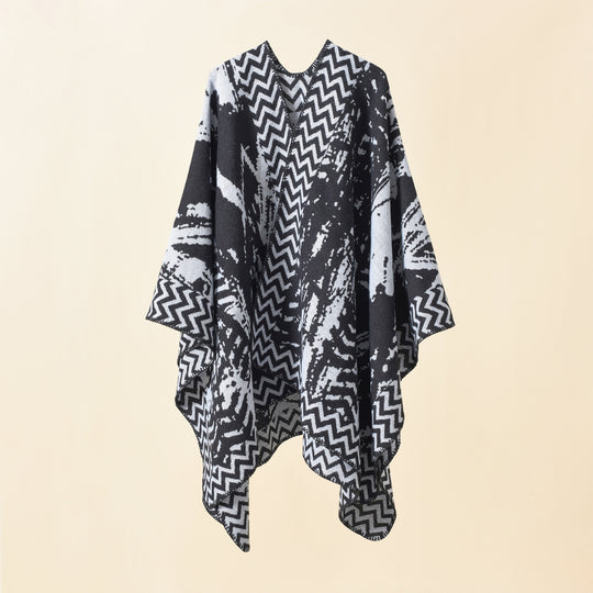 Damen Strick‑Ruana mit abstraktem Jacquard und Kettelsaum Shop Nory