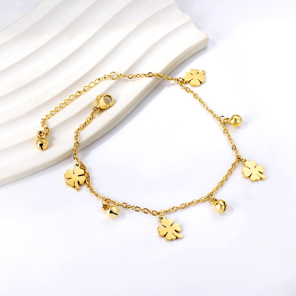 Damen Armband mit floralen Anhängern aus goldplattiertem Edelstahl Shop Nory