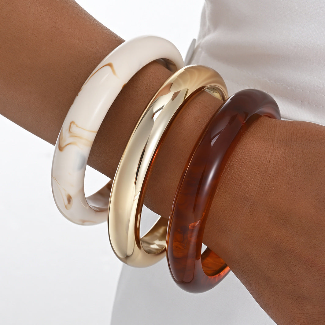 Damen Armband-Set mit eleganten, glänzenden Designs Shop Nory