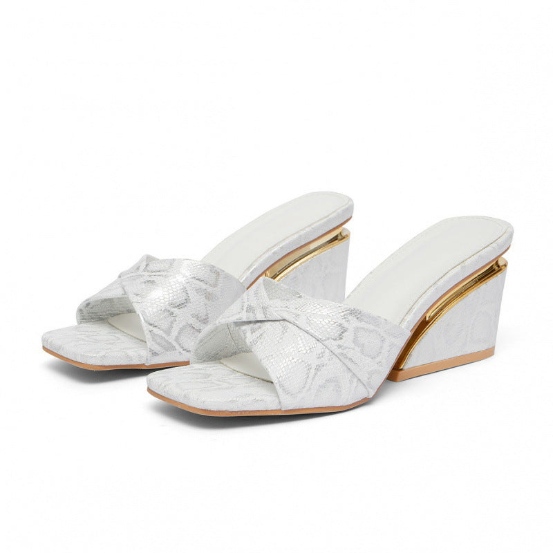Damen Elegante Mules mit auffälligem Schlange-Design und stabilen Blockabsätzen Shopnory