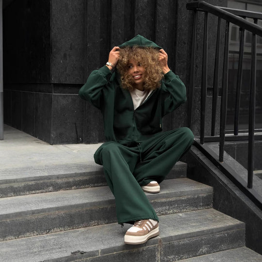 Damen oversized Kapuzenjacke mit Reißverschluss und weiten Jogginghose Lounge-Set Shop Nory