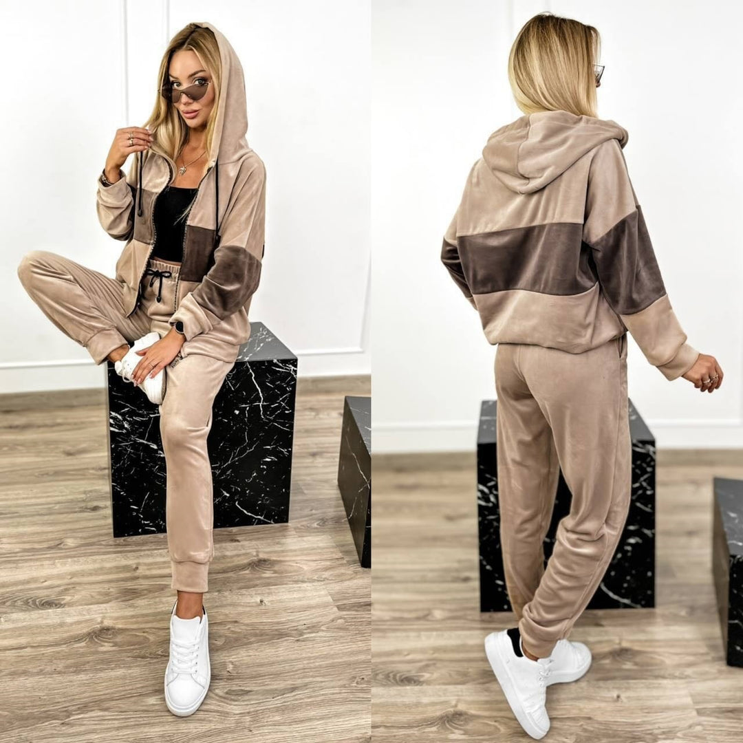 Damen kuscheliger Velours-Zweiteiler Trainingsanzug mit Reißverschluss-Kapuze und hochgeschnittener Jogger Shop Nory