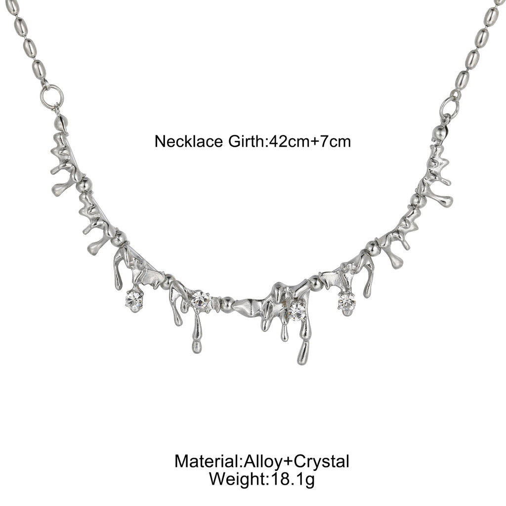 Damen Halskette mit skulpturalen Detailformen und funkelnden Zirkonia Shop Nory