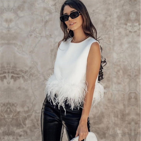 Damen Elegantes Top mit Federn und Rundhalsausschnitt