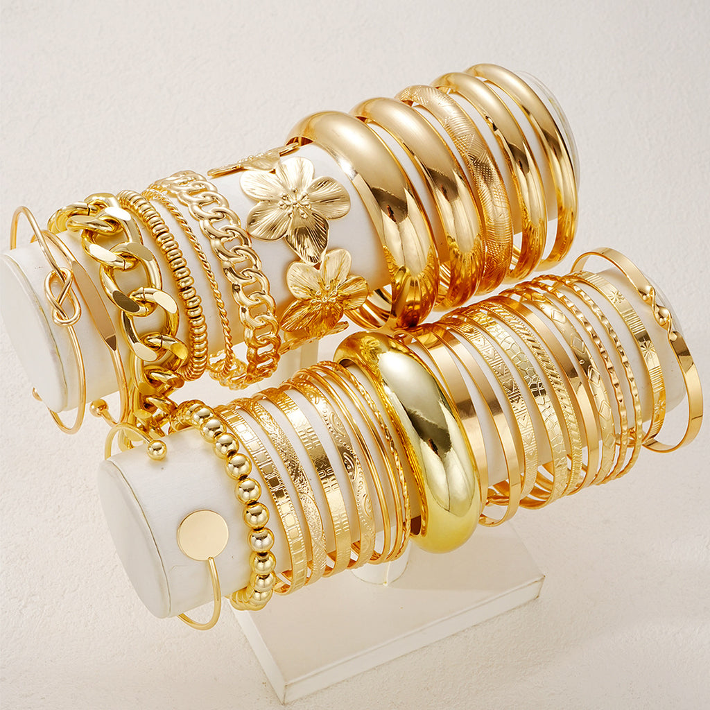 Damen Armreifen-Set mit kunstvollen Designs und glänzenden Oberflächen Shop Nory