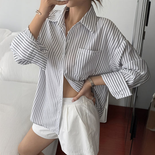Damen nan oversized Hemdbluse mit kastigem Schnitt, Brusttasche und abgerundetem Saum Shop Nory