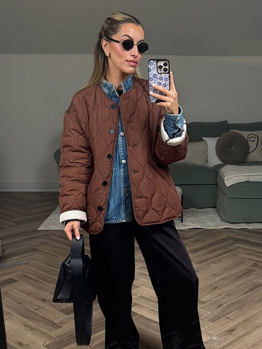 Damen gesteppte Übergangsjacke mit runder Steppung, Boxy‑Silhouette und Druckknopfleiste Shop Nory