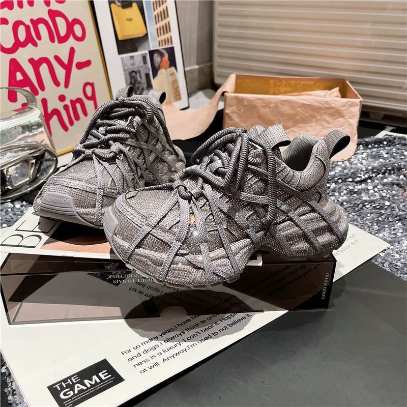Damen Glamouröse Chunky‑Sneaker mit komplettem Strassbesatz und profilierter Gummisohle Shop Nory
