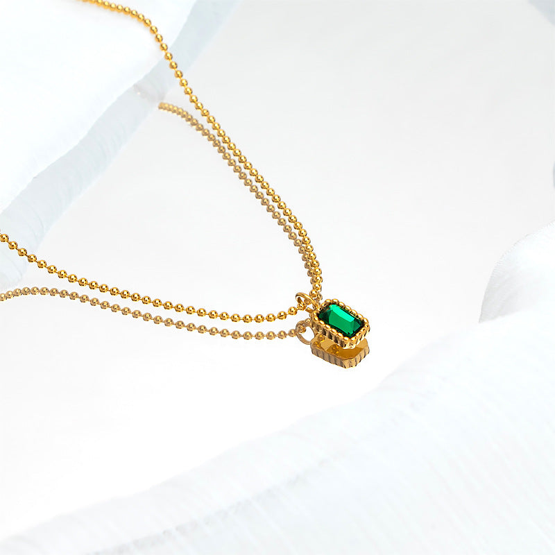 Damen eleganter Halsschmuck mit grünem Edelstein Shop Nory