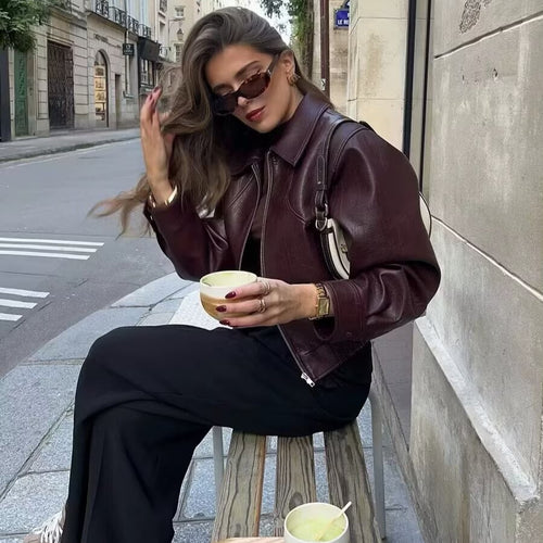 Damen Kurz geschnittene Lederoptik-Jacke mit betonten Schultern, Reißverschluss und Hemdkragen Shop Nory