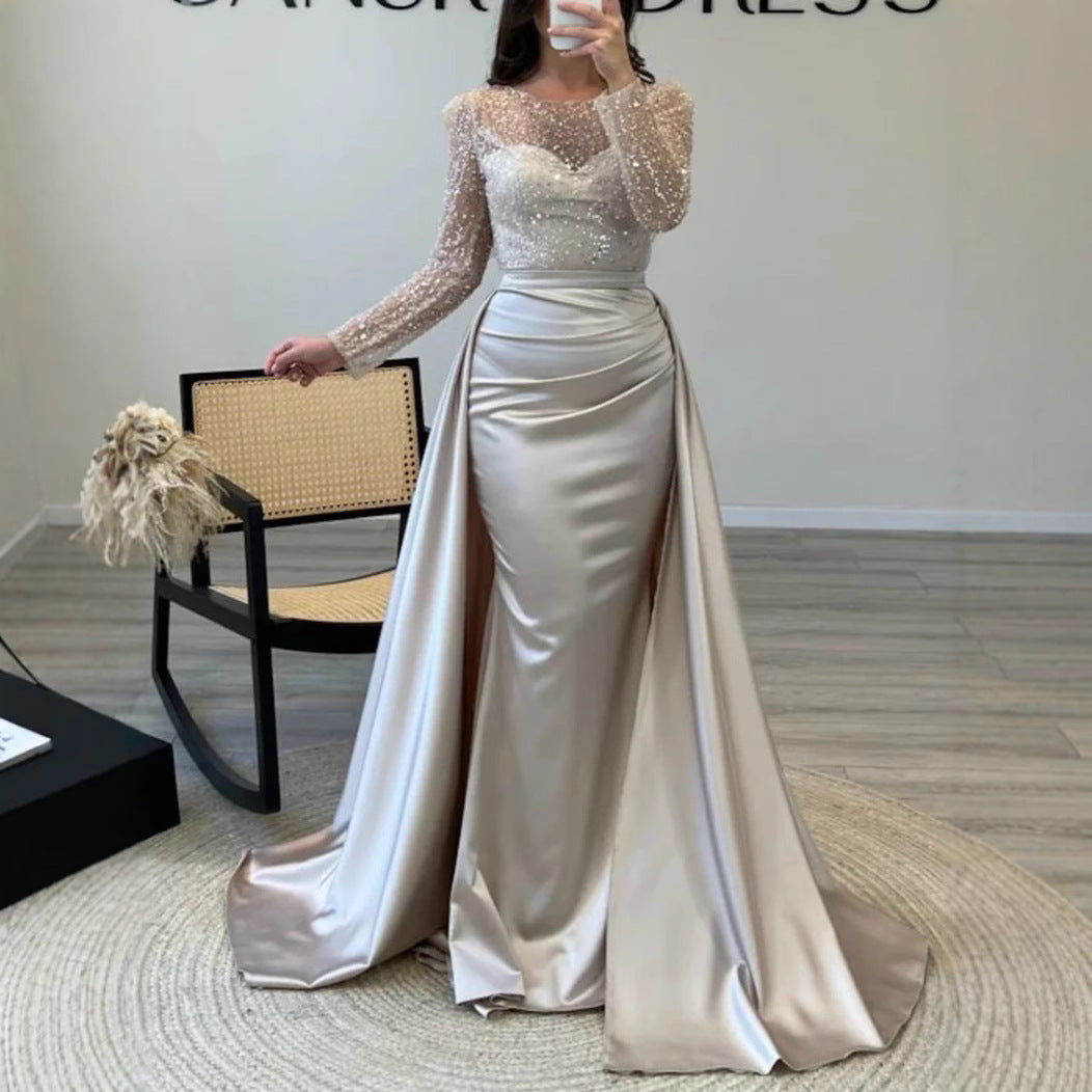 Damen Elegantes Abendkleid mit Glitzerdetails und fließendem Stoff