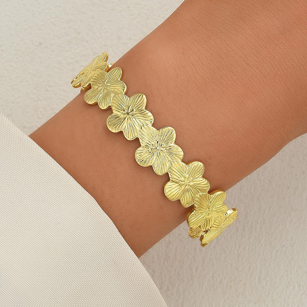 Damenarmband im floralen Design Shop Nory