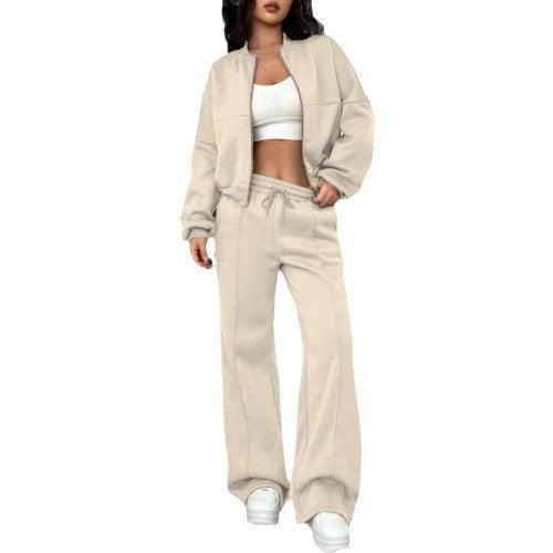 Damen nan kurz geschnittenes Blouson mit Reißverschluss und weiter High-Waist Jogginghose Set Shop Nory