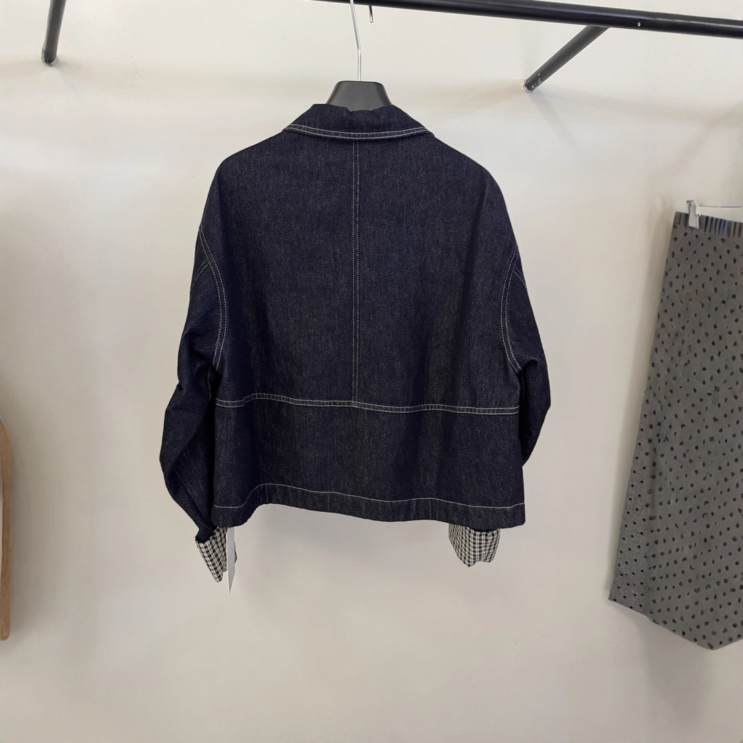 Damen Kurz geschnittene Denimjacke mit kontrastierenden Karomanschetten Shop Nory