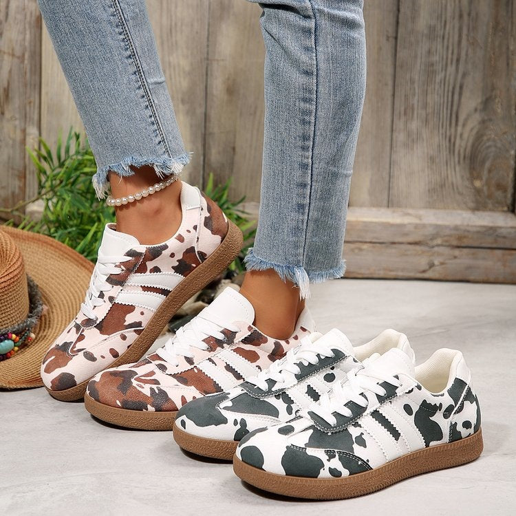 Damen Retro-Lowtop-Sneaker mit Kuhflecken-Print und gepolsterter Komfortsohle Shop Nory
