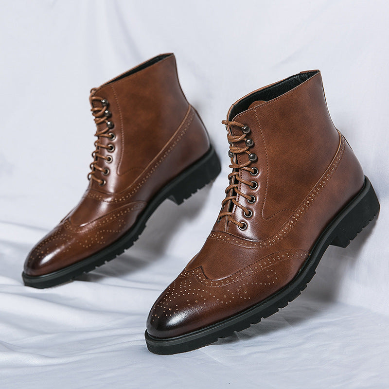Herren klassische Brogue-Schnürstiefelette mit perforiertem Wingtip und griffiger Gummisohle Shop Nory