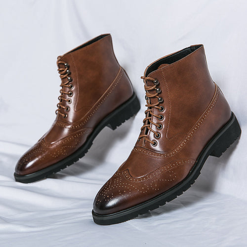 Herren klassische Brogue-Schnürstiefelette mit perforiertem Wingtip und griffiger Gummisohle Shop Nory