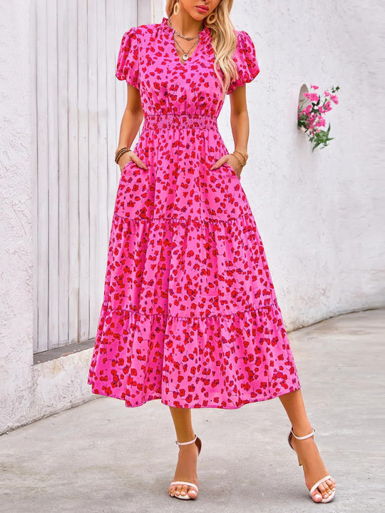 Damen Maxi-Kleid mit floralen Mustern und rüschendem Saum Shopnory