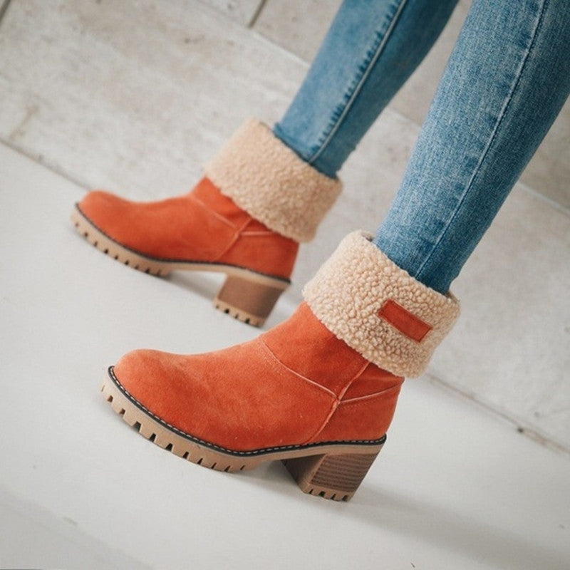 Damen Winterstiefel mit kuscheligem Kunstfellkragen und robustem Sohlenprofil