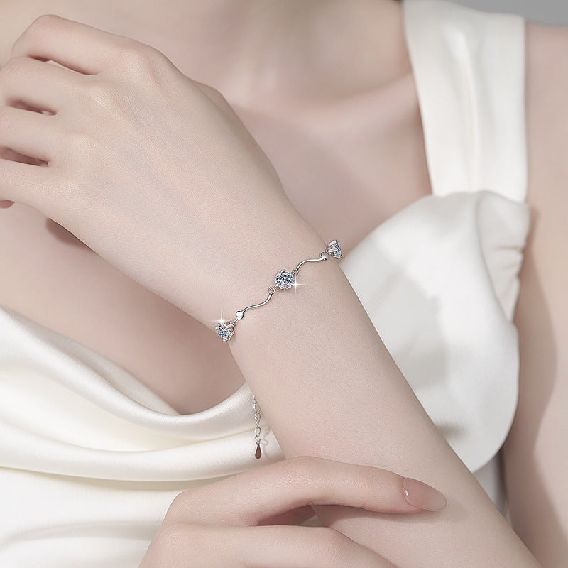 Damenarmband mit funkelnden Kristallen und elegantem Design Shop Nory