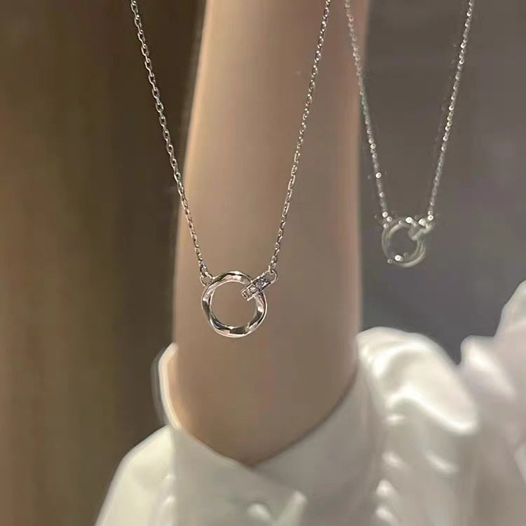 Damen Halskette mit modernem kreisförmigen Anhänger Shop Nory