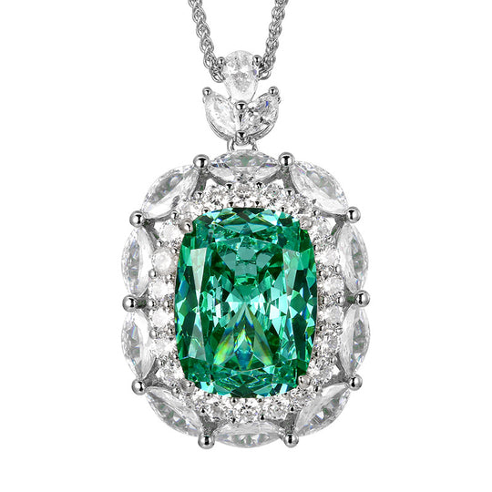 Kissen-Schliff Zentrastein Halo Anhänger Necklace mit Marquise- und Rundschliff CZ Akzenten in rhodiniertem Sterlingsilber