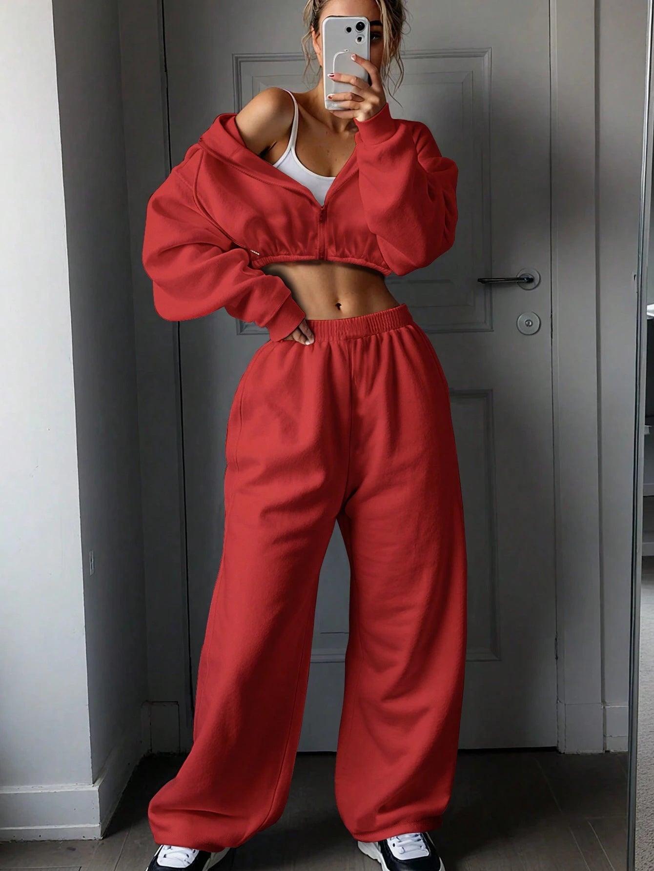 Damen Cropped Hoodie und lässige Sweatpants mit elastischem Bund
