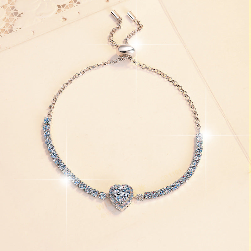 Damen Halskette mit funkelndem Herzanhänger und eleganter Zirkonia-Besatz Shop Nory