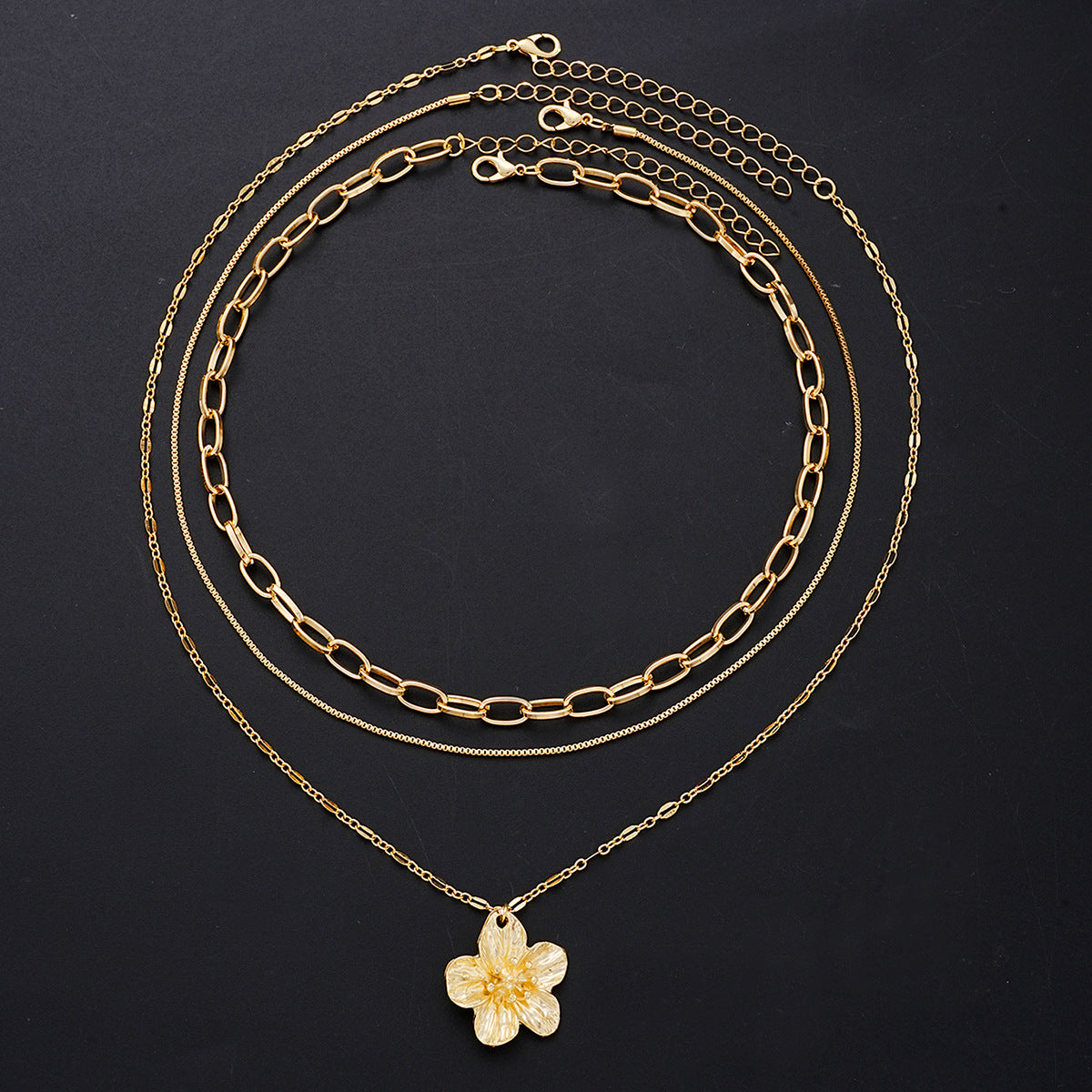 Damen mehrlagige Halskette mit floralen Anhängern Shop Nory