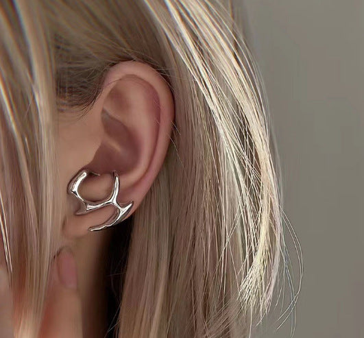 Damen moderne asymmetrische Ohrstecker mit elegantem Design Shop Nory