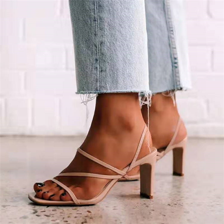 Damen elegante Absatzsandalen mit modischem Riemendesign